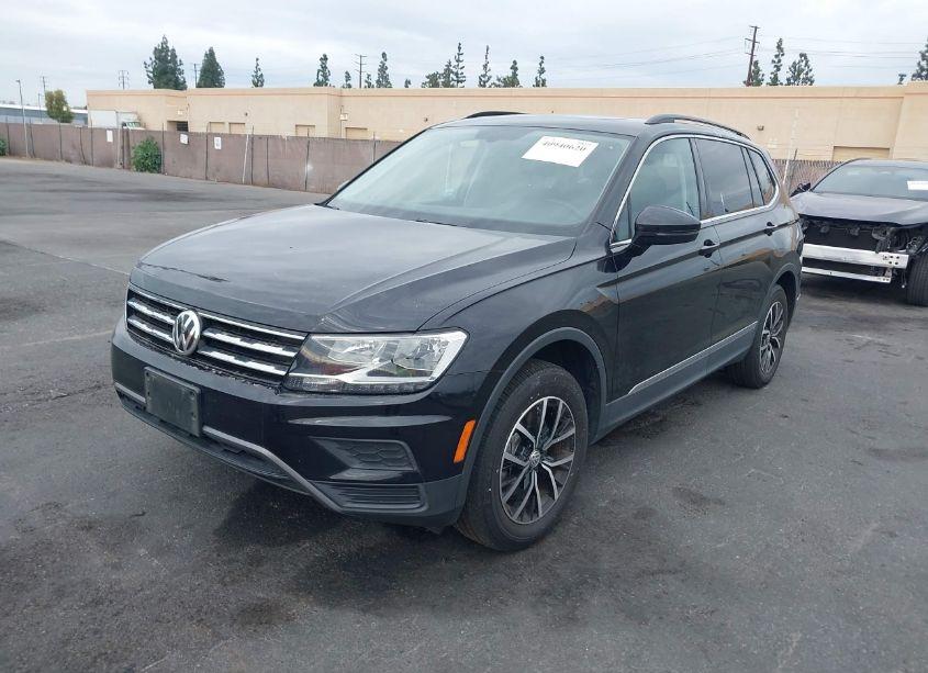 Photo 2 of 2021 Volkswagen Tiguan 2.0T SE/2.0T SE R-LINE BLACK/2.0T SEL (VIN 3VV3B7AX0MM157866)