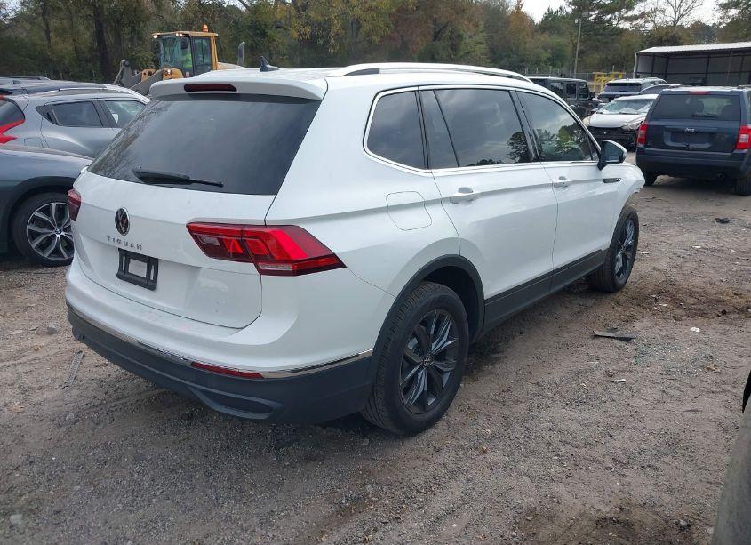 Photo 4 of 2023 Volkswagen Tiguan 2.0T SE (VIN 3VV3B7AX0PM134981)