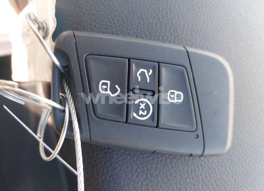 Photo 11 of 2024 Volkswagen Tiguan 2.0T SE (VIN 3VV3B7AX0RM048301)