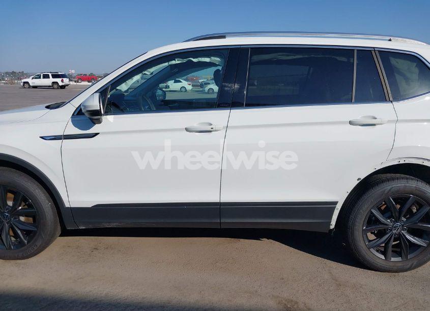 Photo 15 of 2024 Volkswagen Tiguan 2.0T SE (VIN 3VV3B7AX0RM048301)