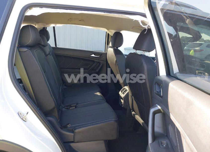 Photo 8 of 2024 Volkswagen Tiguan 2.0T SE (VIN 3VV3B7AX0RM048301)