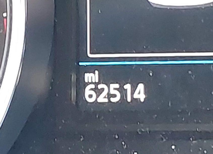 Photo 15 of 2018 Volkswagen Tiguan 2.0T SE/2.0T SEL (VIN 3VV3B7AX1JM006255)