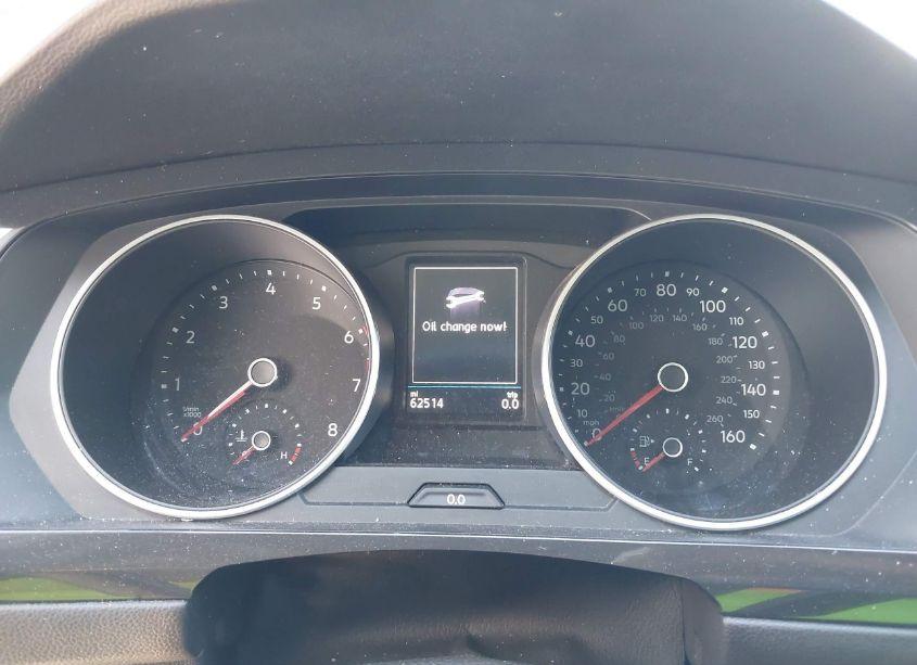 Photo 7 of 2018 Volkswagen Tiguan 2.0T SE/2.0T SEL (VIN 3VV3B7AX1JM006255)