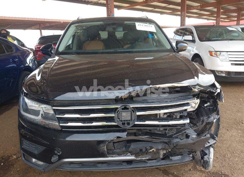 Photo 12 of 2018 Volkswagen Tiguan 2.0T SE/2.0T SEL (VIN 3VV3B7AX1JM036551)