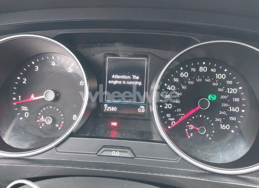 Photo 7 of 2018 Volkswagen Tiguan 2.0T SE/2.0T SEL (VIN 3VV3B7AX1JM140389)