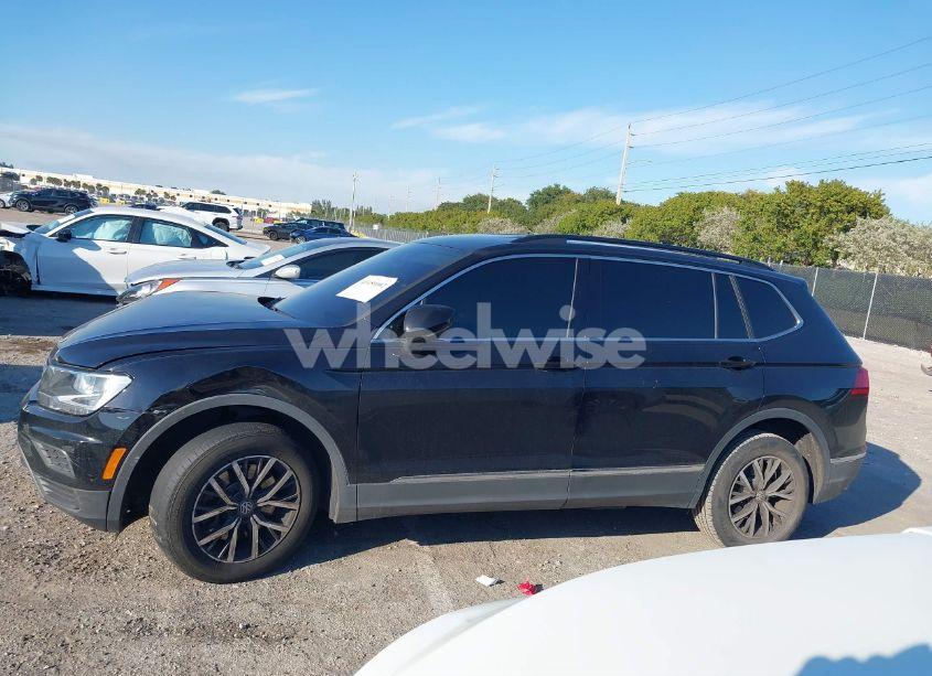 Photo 14 of 2020 Volkswagen Tiguan 2.0T SE/2.0T SE R-LINE BLACK/2.0T SEL (VIN 3VV3B7AX1LM019574)