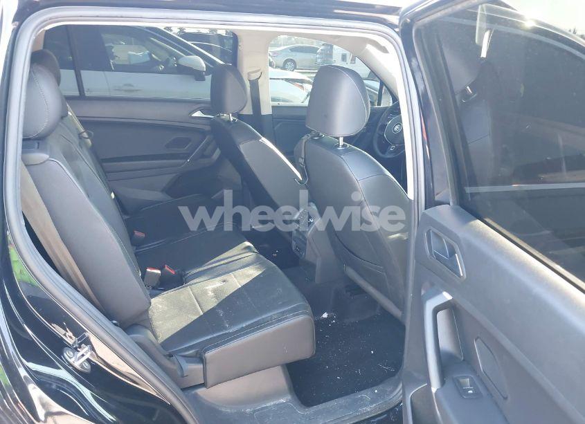 Photo 8 of 2020 Volkswagen Tiguan 2.0T SE/2.0T SE R-LINE BLACK/2.0T SEL (VIN 3VV3B7AX1LM019574)