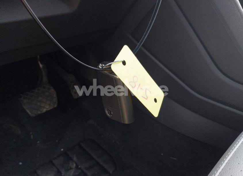 Photo 11 of 2020 Volkswagen Tiguan 2.0T SE/2.0T SE R-LINE BLACK/2.0T SEL (VIN 3VV3B7AX1LM033152)