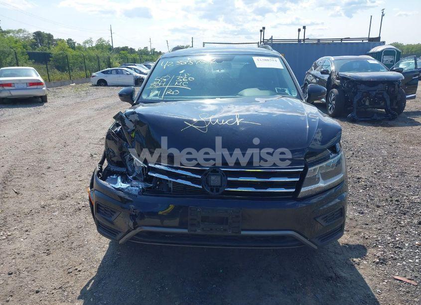 Photo 12 of 2020 Volkswagen Tiguan 2.0T SE/2.0T SE R-LINE BLACK/2.0T SEL (VIN 3VV3B7AX1LM033152)