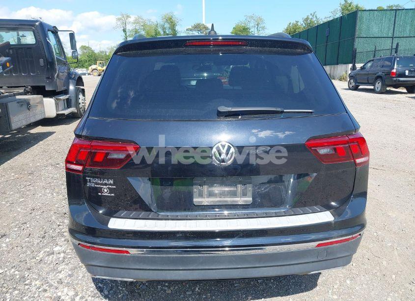 Photo 16 of 2020 Volkswagen Tiguan 2.0T SE/2.0T SE R-LINE BLACK/2.0T SEL (VIN 3VV3B7AX1LM033152)