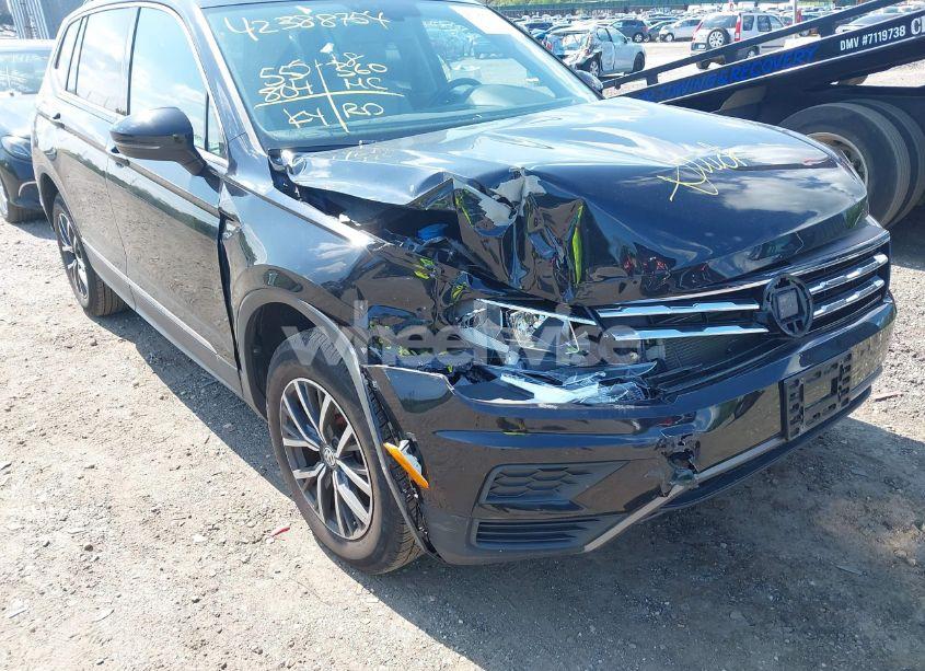 Photo 6 of 2020 Volkswagen Tiguan 2.0T SE/2.0T SE R-LINE BLACK/2.0T SEL (VIN 3VV3B7AX1LM033152)
