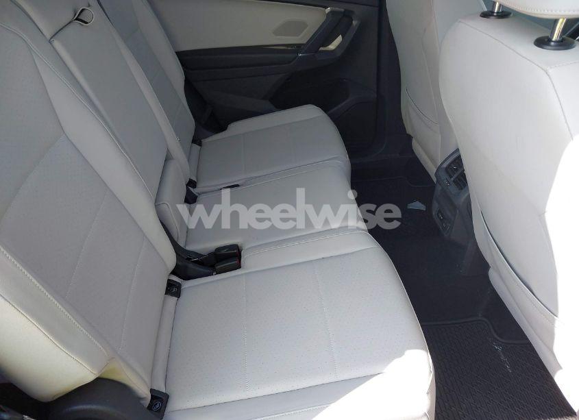 Photo 8 of 2020 Volkswagen Tiguan 2.0T SE/2.0T SE R-LINE BLACK/2.0T SEL (VIN 3VV3B7AX1LM033152)