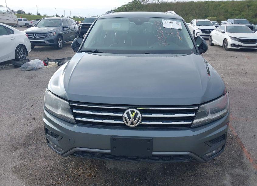 Photo 12 of 2020 Volkswagen Tiguan 2.0T SE/2.0T SE R-LINE BLACK/2.0T SEL (VIN 3VV3B7AX1LM074218)