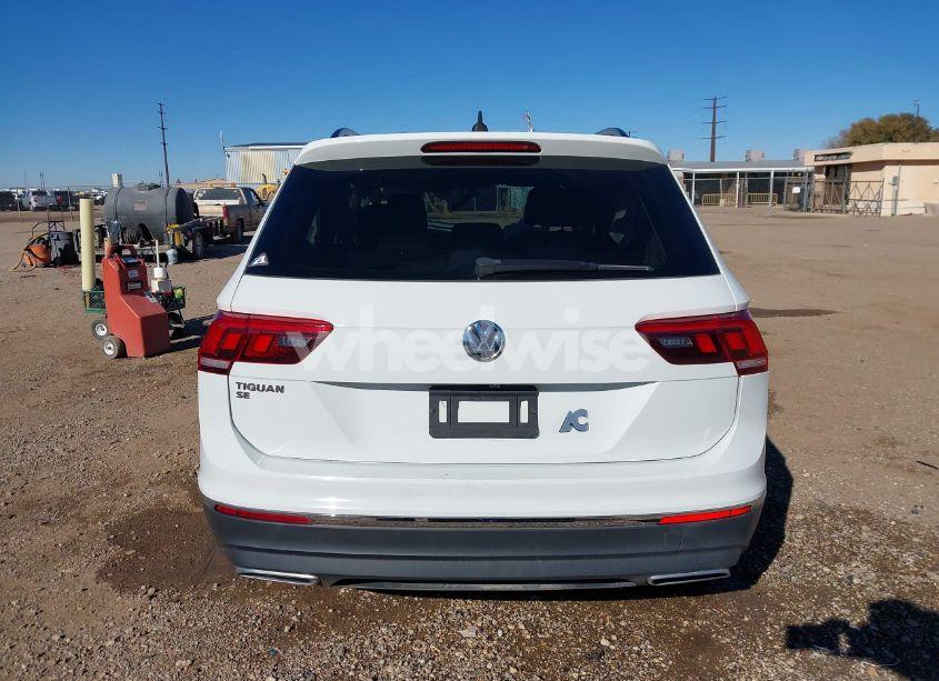 Photo 17 of 2020 Volkswagen Tiguan 2.0T SE/2.0T SE R-LINE BLACK/2.0T SEL (VIN 3VV3B7AX1LM128665)