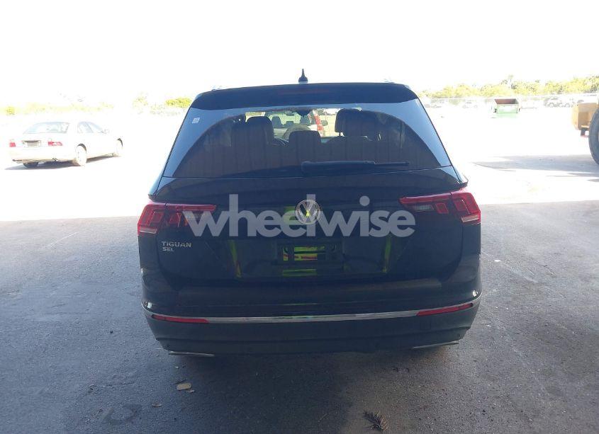 Photo 16 of 2020 Volkswagen Tiguan 2.0T SE/2.0T SE R-LINE BLACK/2.0T SEL (VIN 3VV3B7AX1LM139973)