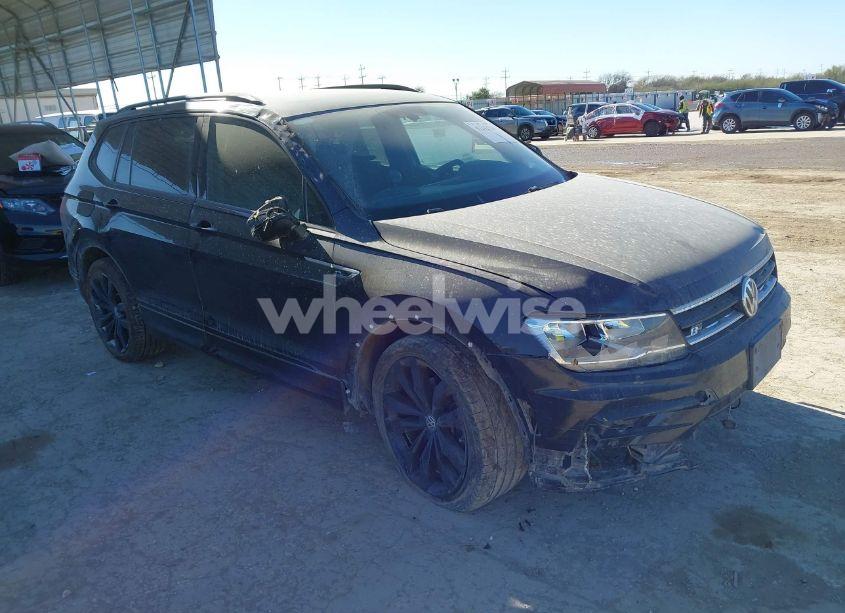 2020 Volkswagen Tiguan 2.0T SE/2.0T SE R-LINE BLACK/2.0T SEL (VIN 3VV3B7AX1LM156384) main photo