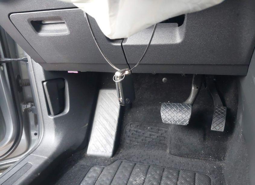 Photo 11 of 2021 Volkswagen Tiguan 2.0T SE/2.0T SE R-LINE BLACK/2.0T SEL (VIN 3VV3B7AX1MM039647)