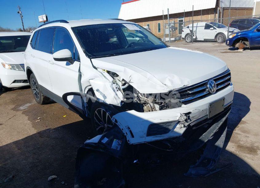 2021 Volkswagen Tiguan 2.0T SE/2.0T SE R-LINE BLACK/2.0T SEL (VIN 3VV3B7AX1MM113634) main photo