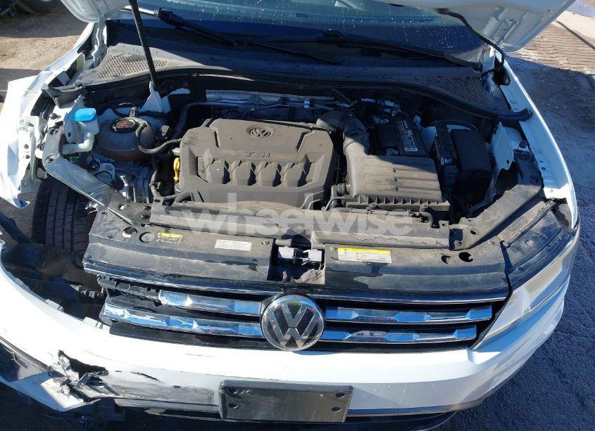 Photo 10 of 2021 Volkswagen Tiguan 2.0T SE/2.0T SE R-LINE BLACK/2.0T SEL (VIN 3VV3B7AX1MM113634)