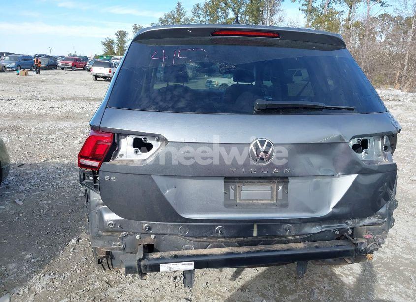 Photo 6 of 2022 Volkswagen Tiguan 2.0T SE (VIN 3VV3B7AX1NM126028)
