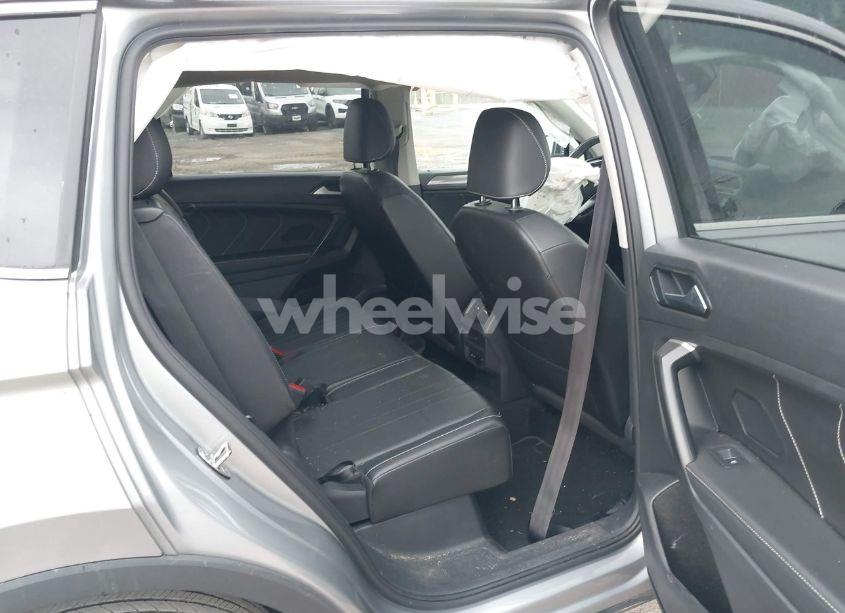 Photo 8 of 2023 Volkswagen Tiguan 2.0T SE (VIN 3VV3B7AX1PM137324)