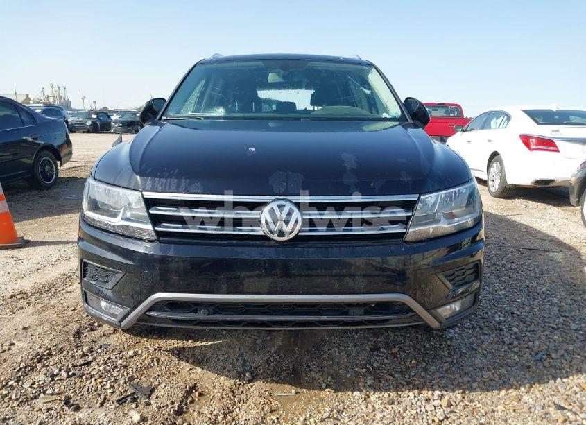 Photo 12 of 2019 Volkswagen Tiguan 2.0T SE/2.0T SEL/2.0T SEL R-LINE/2.0T SEL R-LINE BLACK (VIN 3VV3B7AX2KM090202)