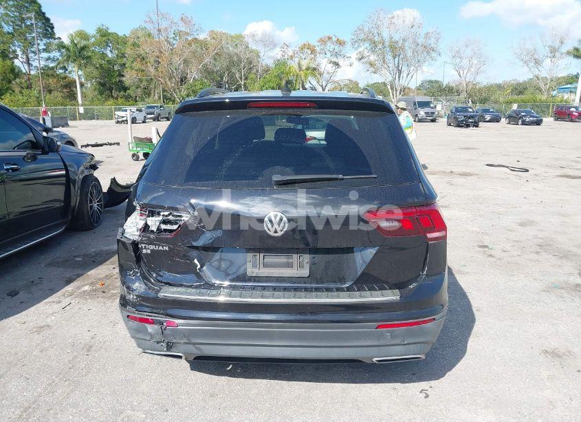 Photo 16 of 2019 Volkswagen Tiguan 2.0T SE/2.0T SEL/2.0T SEL R-LINE/2.0T SEL R-LINE BLACK (VIN 3VV3B7AX2KM136935)