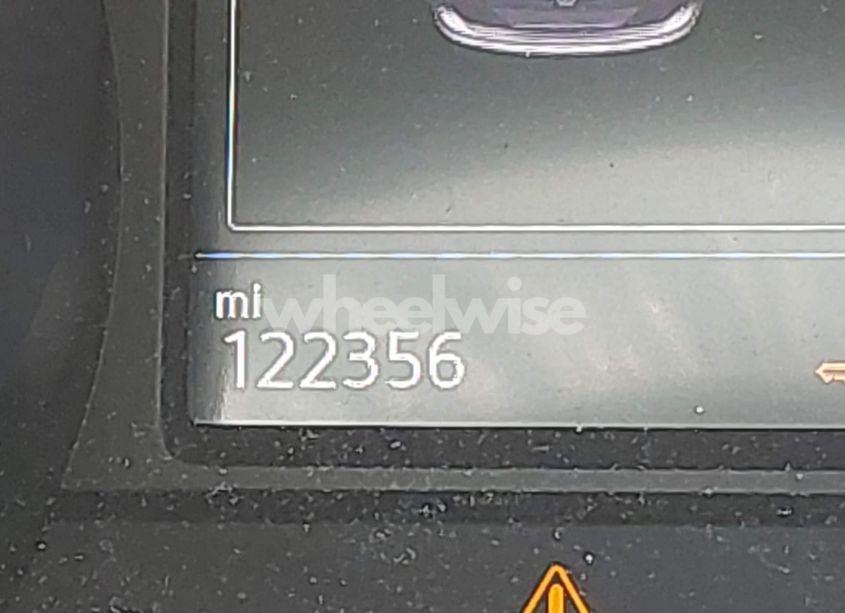 Photo 15 of 2019 Volkswagen Tiguan 2.0T SE/2.0T SEL/2.0T SEL R-LINE/2.0T SEL R-LINE BLACK (VIN 3VV3B7AX2KM160720)