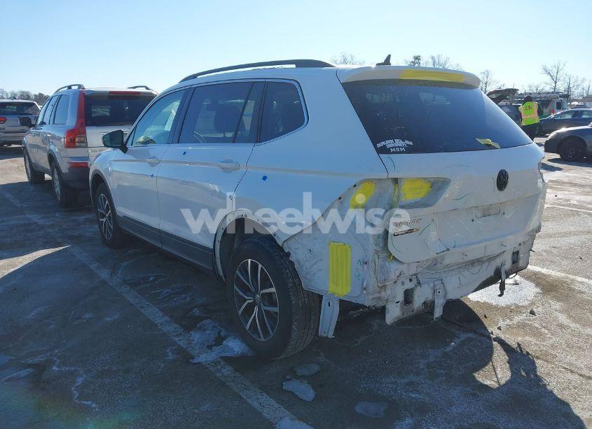 Photo 6 of 2019 Volkswagen Tiguan 2.0T SE/2.0T SEL/2.0T SEL R-LINE/2.0T SEL R-LINE BLACK (VIN 3VV3B7AX2KM160720)