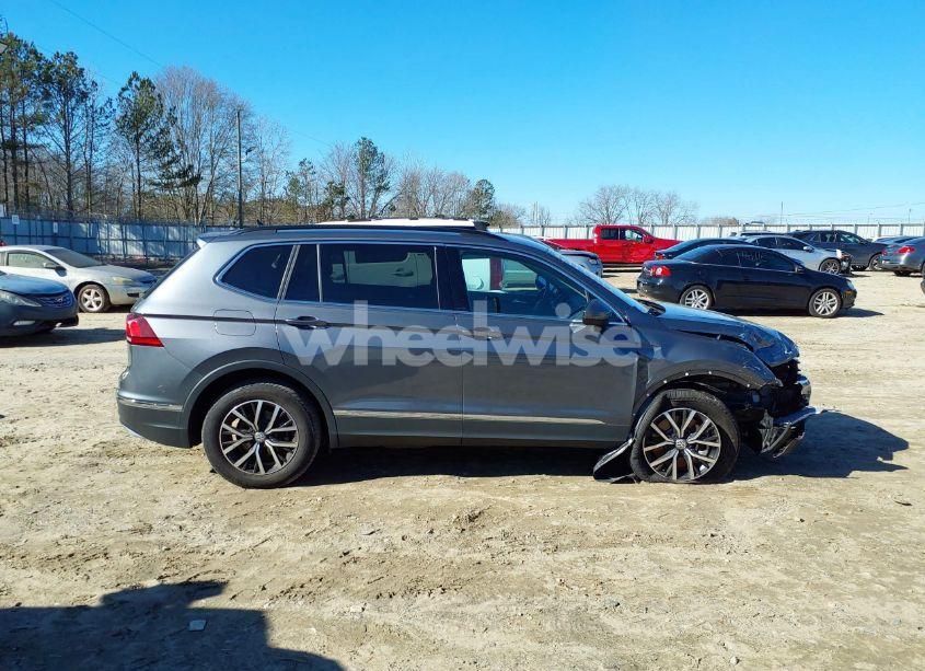 Photo 13 of 2021 Volkswagen Tiguan 2.0T SE/2.0T SE R-LINE BLACK/2.0T SEL (VIN 3VV3B7AX2MM006589)
