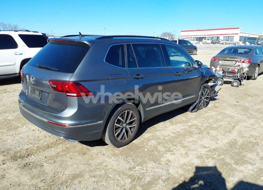 Photo 4 of 2021 Volkswagen Tiguan 2.0T SE/2.0T SE R-LINE BLACK/2.0T SEL (VIN 3VV3B7AX2MM006589)