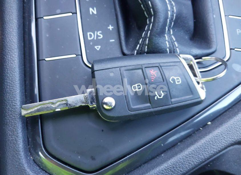 Photo 11 of 2021 Volkswagen Tiguan 2.0T SE/2.0T SE R-LINE BLACK/2.0T SEL (VIN 3VV3B7AX2MM130023)