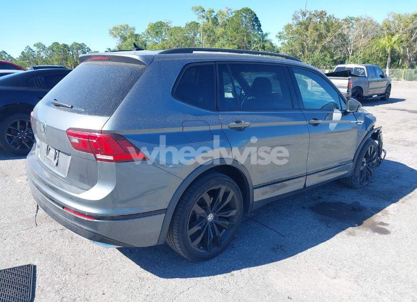 Photo 4 of 2021 Volkswagen Tiguan 2.0T SE/2.0T SE R-LINE BLACK/2.0T SEL (VIN 3VV3B7AX2MM130023)