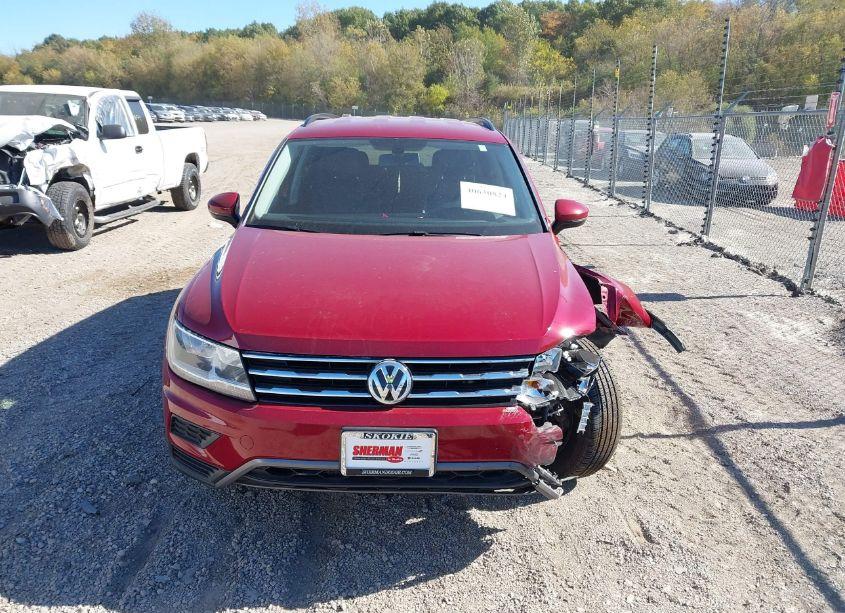 Photo 11 of 2021 Volkswagen Tiguan 2.0T SE/2.0T SE R-LINE BLACK/2.0T SEL (VIN 3VV3B7AX2MM138624)