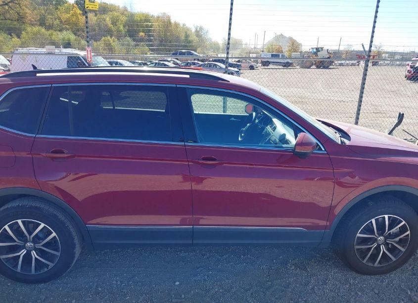 Photo 12 of 2021 Volkswagen Tiguan 2.0T SE/2.0T SE R-LINE BLACK/2.0T SEL (VIN 3VV3B7AX2MM138624)