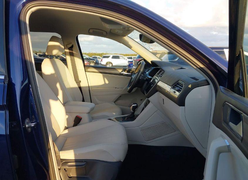 Photo 5 of 2022 Volkswagen Tiguan 2.0T SE (VIN 3VV3B7AX2NM166666)