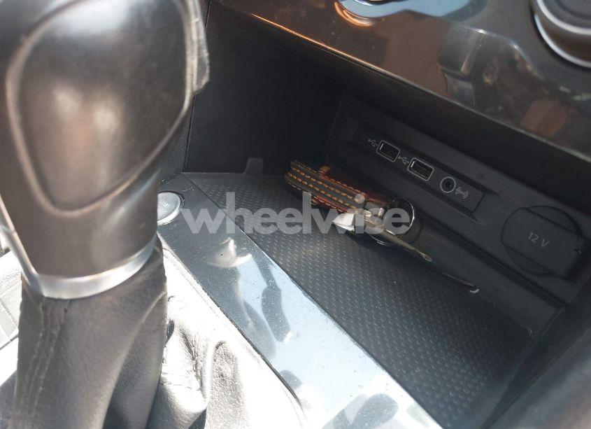 Photo 11 of 2018 Volkswagen Tiguan 2.0T SE/2.0T SEL (VIN 3VV3B7AX3JM126154)