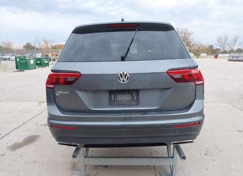 Photo 16 of 2019 Volkswagen Tiguan (VIN 3VV3B7AX3KM049660)