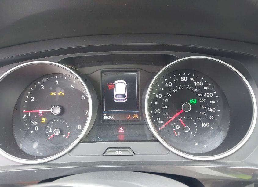 Photo 7 of 2019 Volkswagen Tiguan (VIN 3VV3B7AX3KM049660)