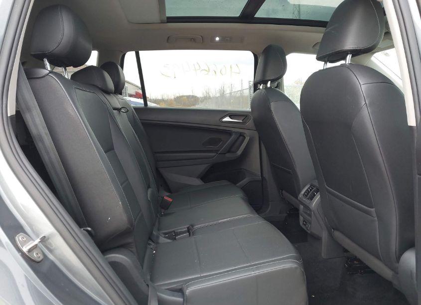 Photo 8 of 2019 Volkswagen Tiguan (VIN 3VV3B7AX3KM049660)