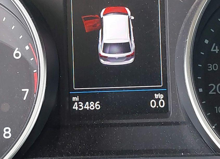 Photo 16 of 2019 Volkswagen Tiguan 2.0T SE/2.0T SEL/2.0T SEL R-LINE/2.0T SEL R-LINE BLACK (VIN 3VV3B7AX3KM190552)