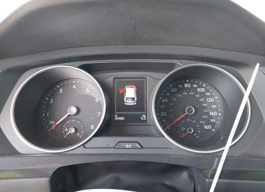Photo 7 of 2019 Volkswagen Tiguan 2.0T SE/2.0T SEL/2.0T SEL R-LINE/2.0T SEL R-LINE BLACK (VIN 3VV3B7AX3KM190552)