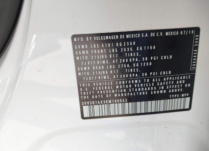 Photo 9 of 2019 Volkswagen Tiguan 2.0T SE/2.0T SEL/2.0T SEL R-LINE/2.0T SEL R-LINE BLACK (VIN 3VV3B7AX3KM190552)