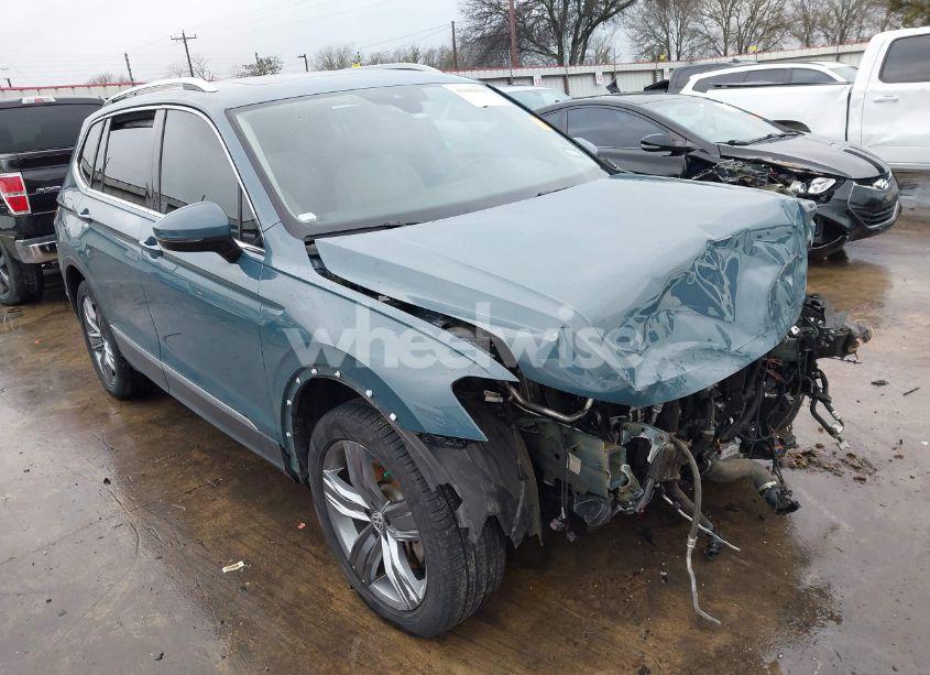 2020 Volkswagen Tiguan (VIN 3VV3B7AX3LM115514) main photo