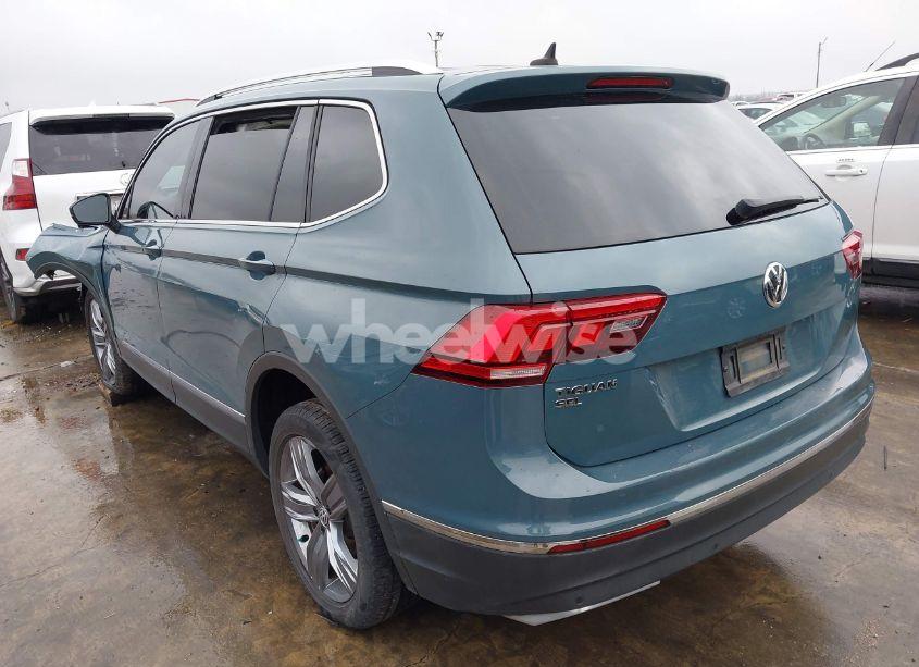 Photo 3 of 2020 Volkswagen Tiguan (VIN 3VV3B7AX3LM115514)