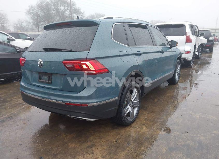 Photo 4 of 2020 Volkswagen Tiguan (VIN 3VV3B7AX3LM115514)