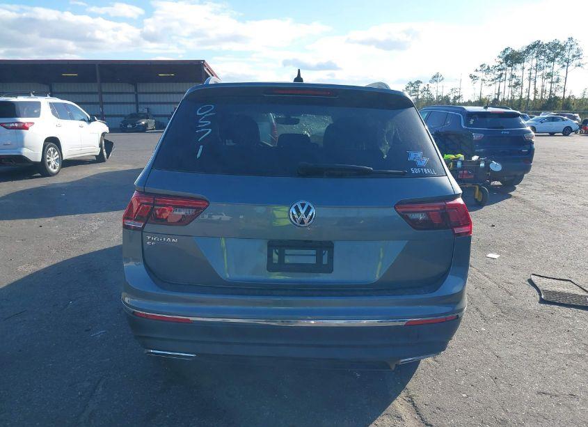 Photo 16 of 2020 Volkswagen Tiguan 2.0T SE/2.0T SE R-LINE BLACK/2.0T SEL (VIN 3VV3B7AX3LM150571)