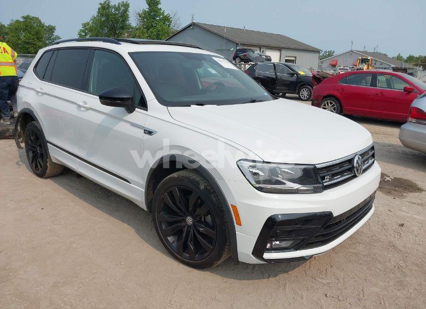 2020 Volkswagen Tiguan 2.0T SE/2.0T SE R-LINE BLACK/2.0T SEL (VIN 3VV3B7AX3LM179830) main photo