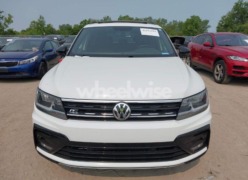 Photo 13 of 2020 Volkswagen Tiguan 2.0T SE/2.0T SE R-LINE BLACK/2.0T SEL (VIN 3VV3B7AX3LM179830)