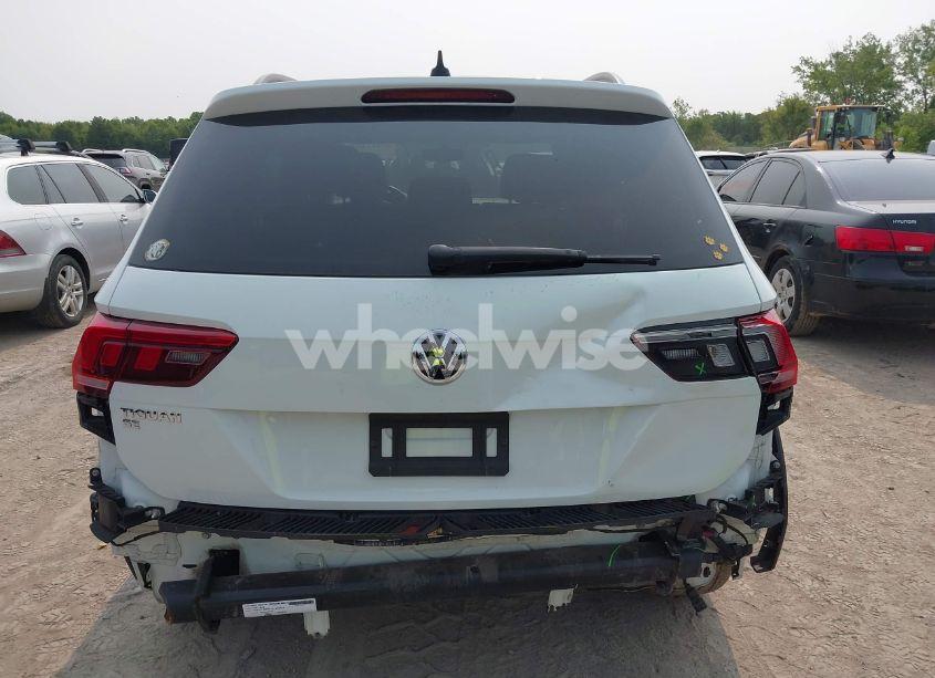 Photo 17 of 2020 Volkswagen Tiguan 2.0T SE/2.0T SE R-LINE BLACK/2.0T SEL (VIN 3VV3B7AX3LM179830)